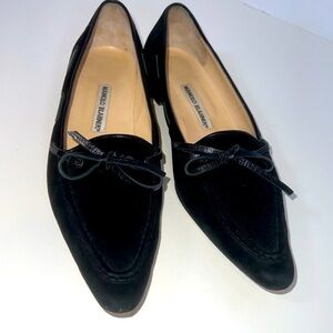 Manolo Blahnik Vintage flats size 39. Black suede.
